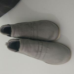 Ryka shoes gray suede like material 9M
